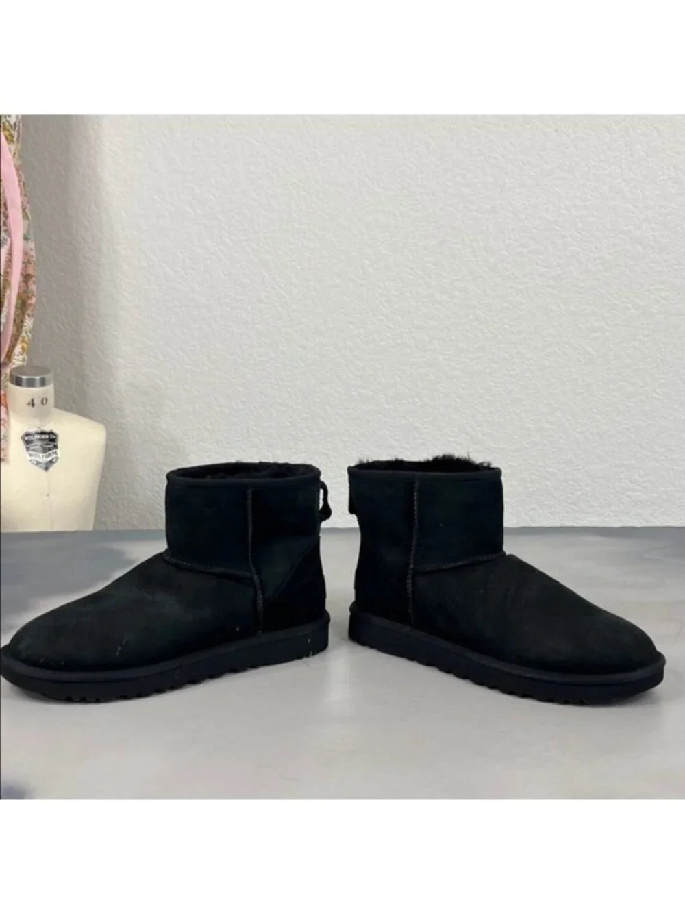UGG Women's Classic Mini II Black Sueded Sherpa Pull on Winter Boots